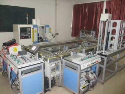 工機器人技術專業實訓室設備